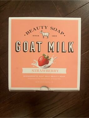 Goat Milk Soap BEAUTY SOAP BAR With Strawberry 12 Bars 38oz Total
